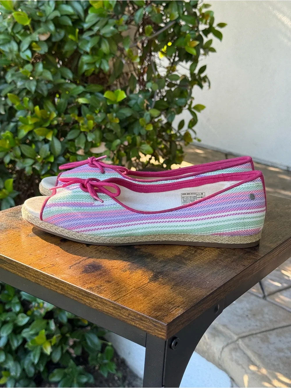 UGG Marleigh Serape Espadrille Flats Pink Multi Stripe Peep Toe Size 10